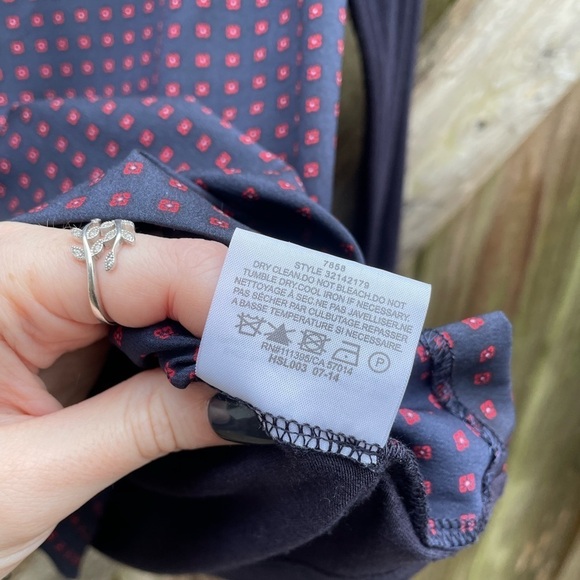 Tory Burch Wool and Silk Blend Long Sleeve Panel Front Printed Blouse - Picture 6 of 7